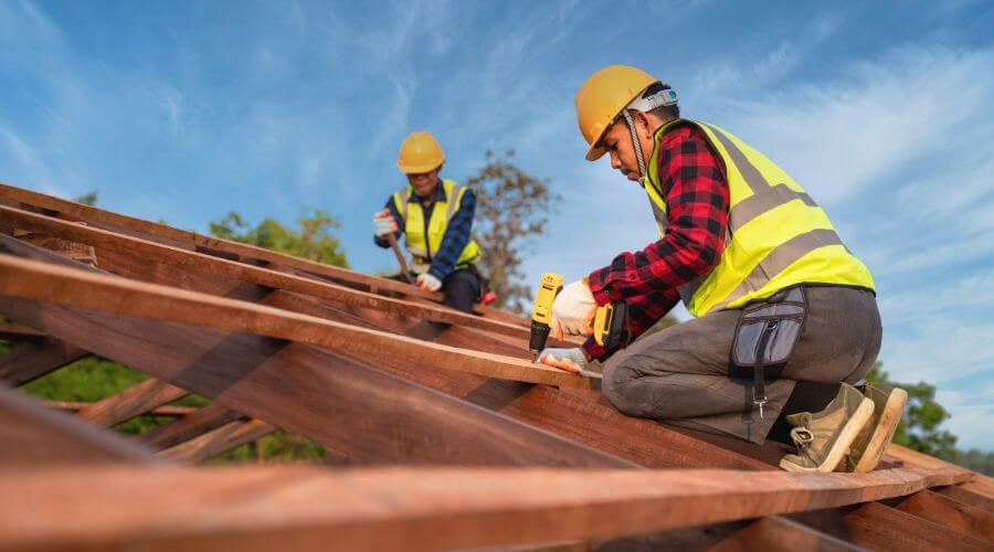 Professional Flat Roofing Installation services in Neodesha, KS